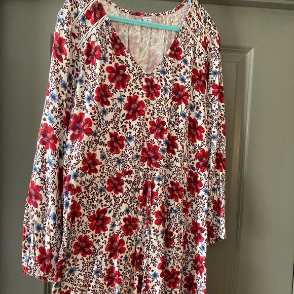 Brand new with tags floral dress - Picture 2 of 3